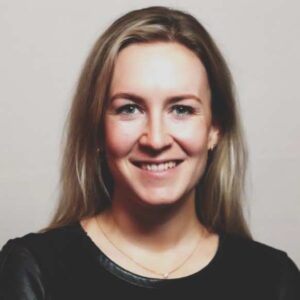 Shannon Fay headshot